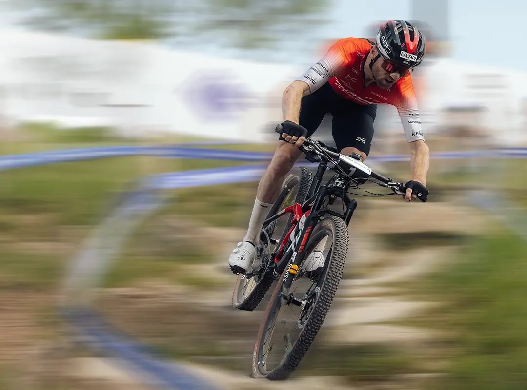 Matthias Flücker auf der Downhill Strecke